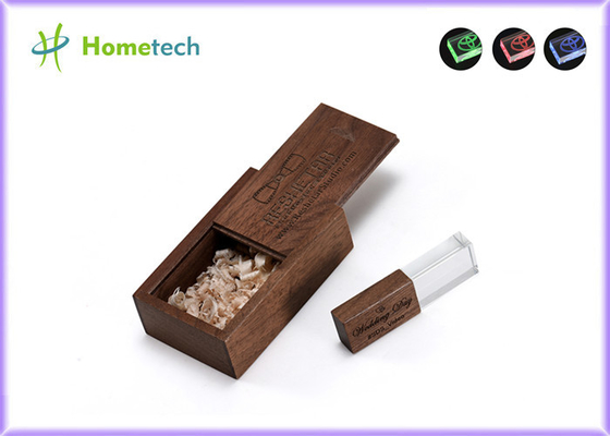 kopen Gegevensopslag 3,0 Houten Crystal Usb Flash Drive 4GB 8GB 16GB 32GB 64GB 128GB online vervaardiging